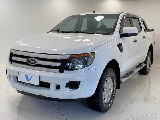 FORD RANGER 2.2 XL 4X4 CD 16V DIESEL 4P MANUAL FORD RANGER 2.2 XL 4X4 CD 16V DIESEL 4P MANUAL